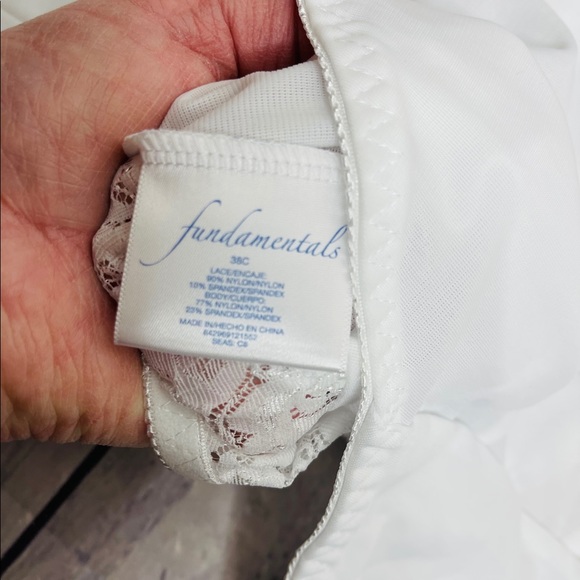 White Lace Shapewear Bodysuit sz 36,38, 40, NWT - Picture 11 of 16